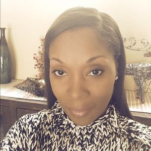 Meet your Posher, Latasha